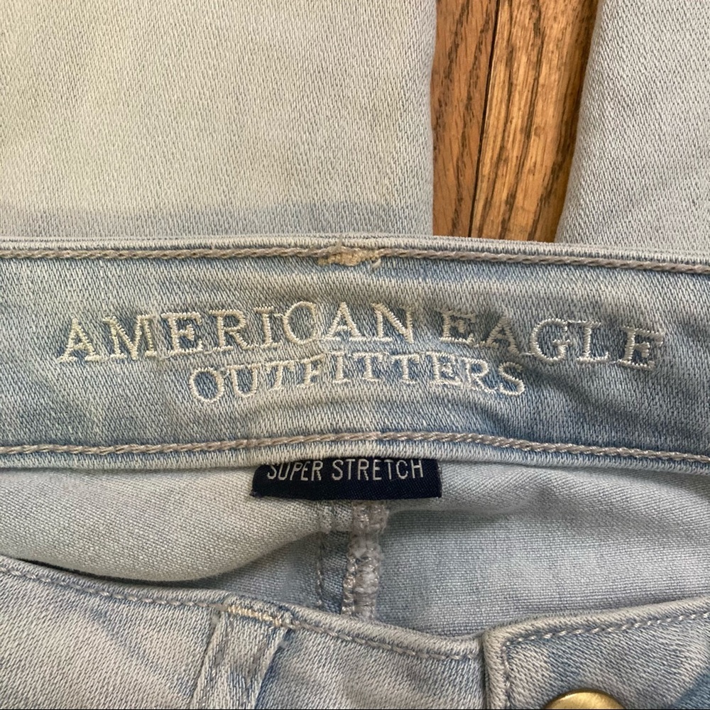 American Eagle Distressed Jeggings - Picture 4 of 9